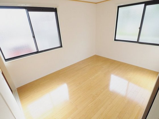 セジュール堀田