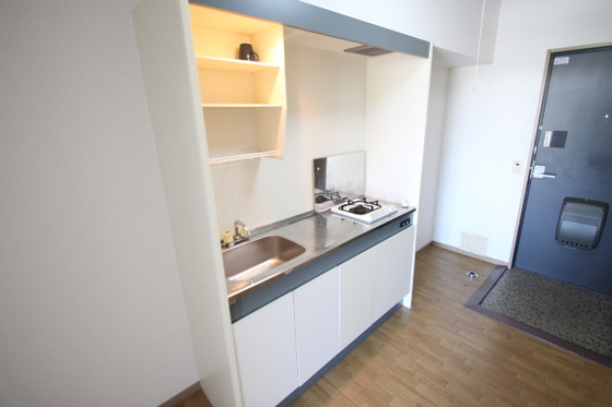 ラクシュリー津高