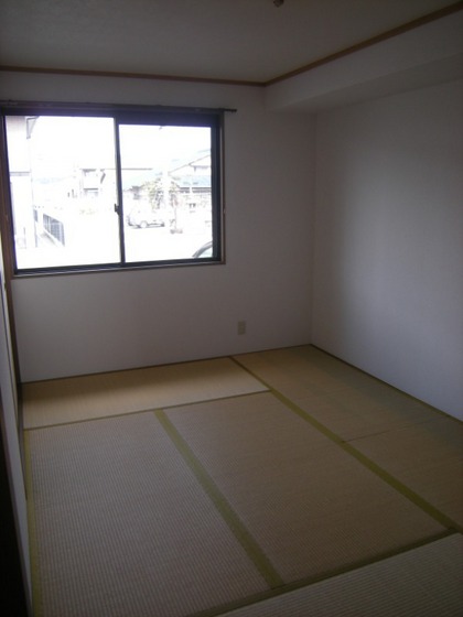 クレセント中仙道