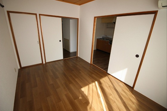 ファミール当新田