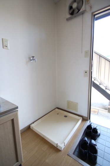 エステート西市