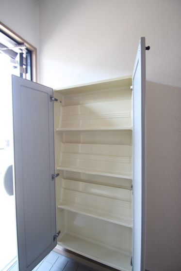 エステート西市