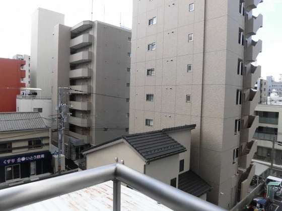 クヴェレセイキビル