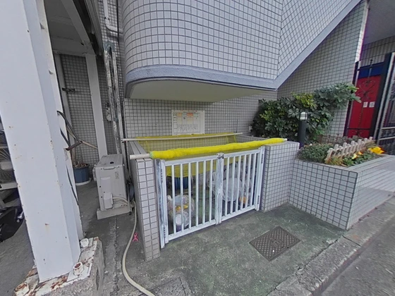 エステート本浦