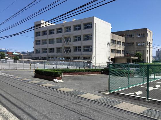 コンフォータブル西条