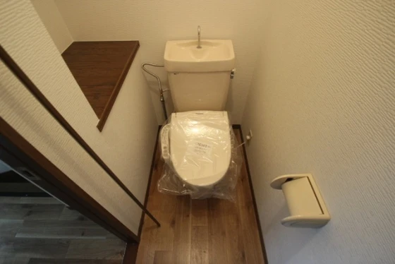 ビレッジ住岡 B