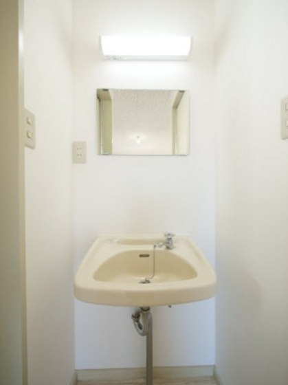 フェミール神田