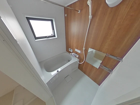 ロイヤルヴィラ緑井 B棟