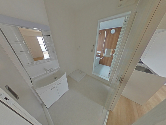 ロイヤルヴィラ緑井 B棟