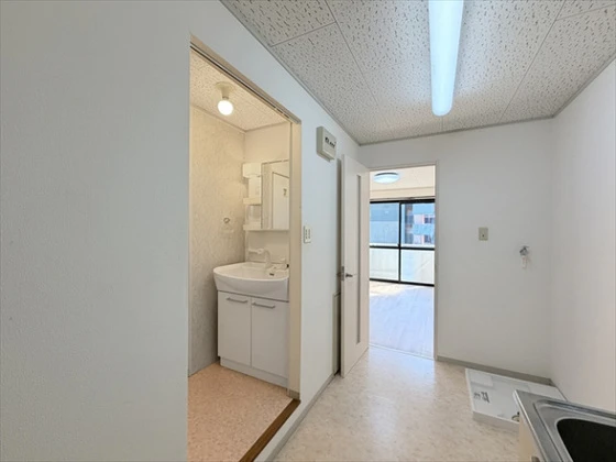 ラックハイツ国富A