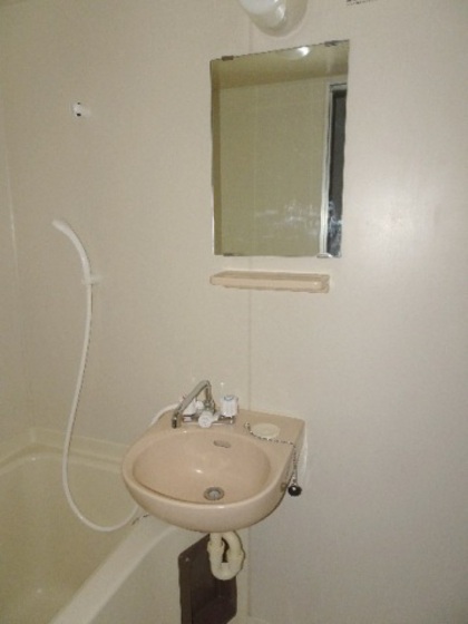 ジュネス津島・A棟