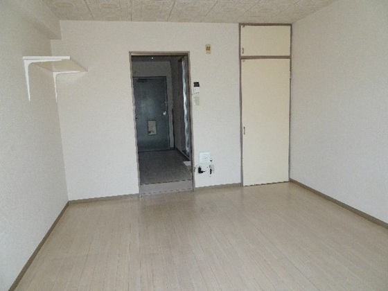 ジュネス津島・A棟