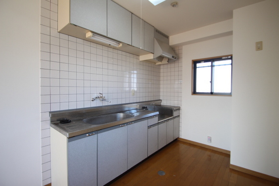 アークハイツ内山下