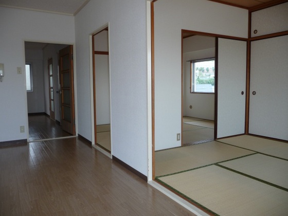 第二向山ハイツ