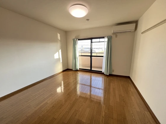 セコンドキャステロ津島