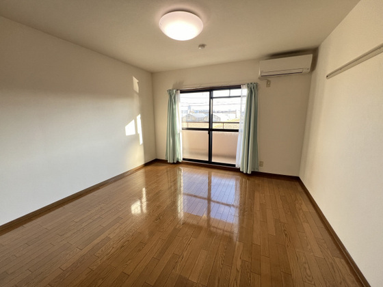 セコンドキャステロ津島