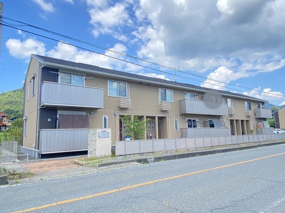 ルミエール B棟