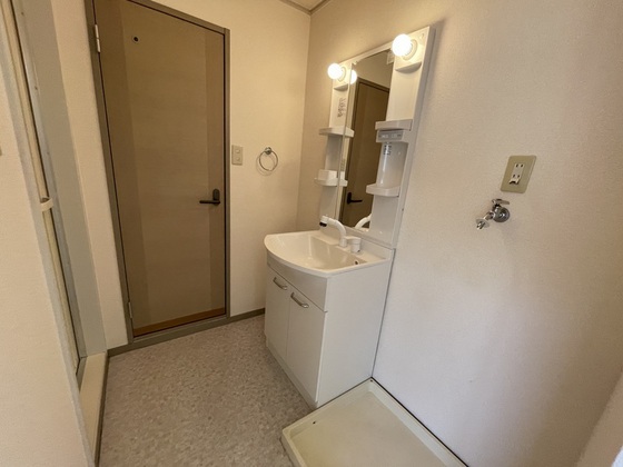 プレジールコスモスC棟