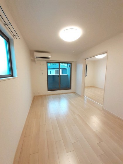 メゾン ルピナス B