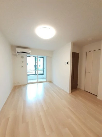 メゾン ルピナス B