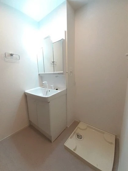 メゾン ルピナス B