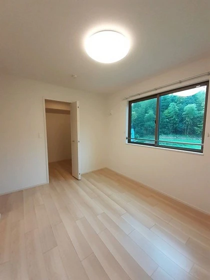 メゾン ルピナス B