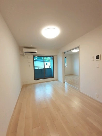 メゾン ルピナス B