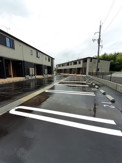 メゾン ルピナス B