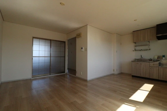 エントピア新保 B棟