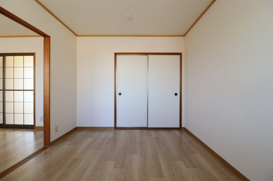 エントピア新保 B棟