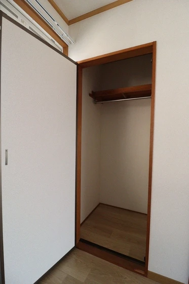 エントピア新保 B棟