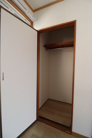 エントピア新保 B棟