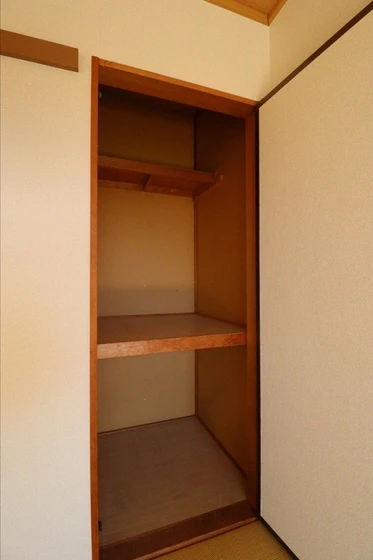 エントピア新保 B棟