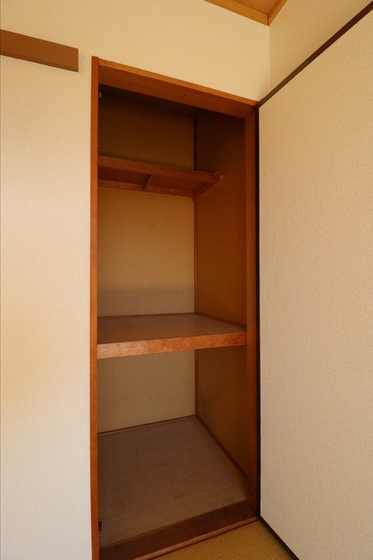 エントピア新保 B棟