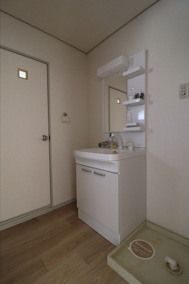 エントピア新保 B棟