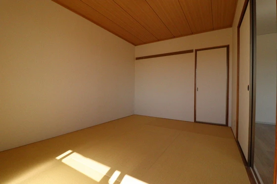 エントピア新保 B棟