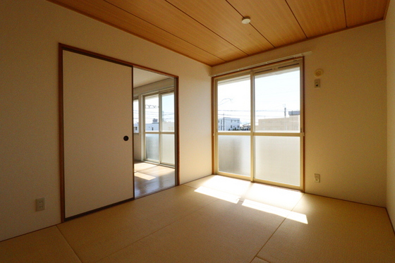 エントピア新保 B棟