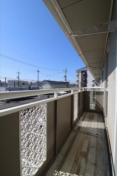 エントピア新保 B棟