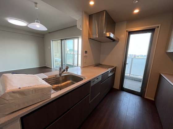 パークホームズ内山下イーステージ