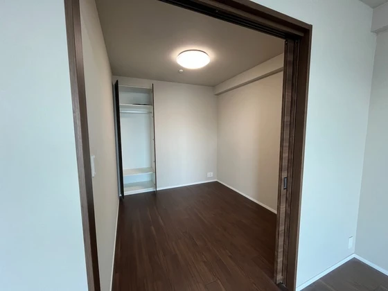 パークホームズ内山下イーステージ