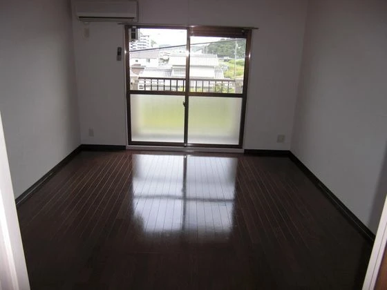 グレースマンション津高