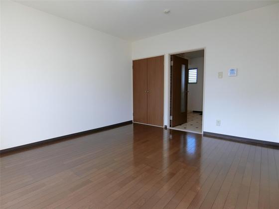 グレースマンション津高