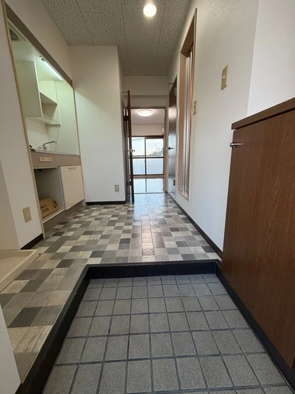 グレースマンション津高