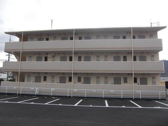 グレースマンション津高