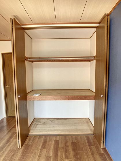 フローリス横井