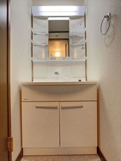 フローリス横井