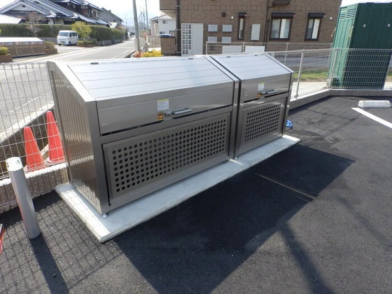 ピアチェーレアミカ