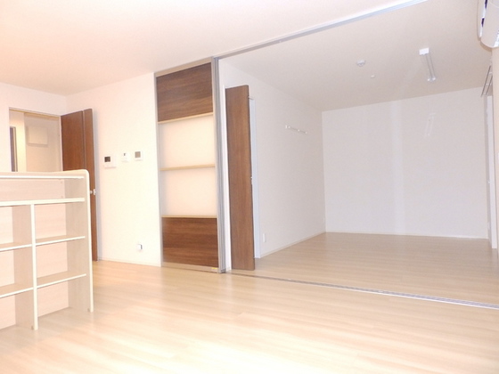 カローレアミカ