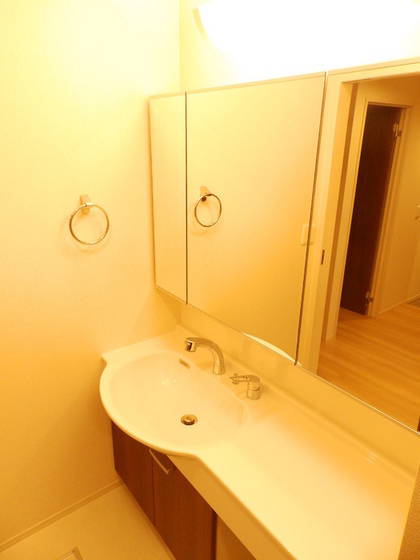 カローレアミカ