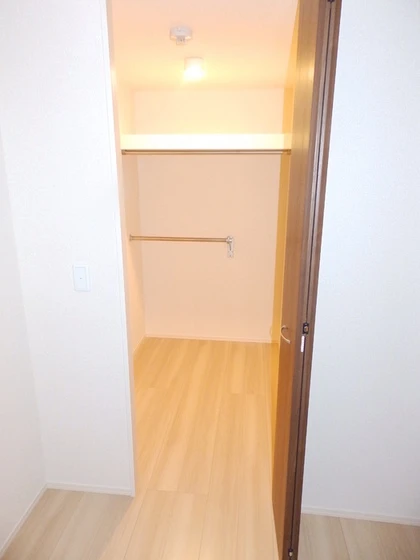 カローレアミカ